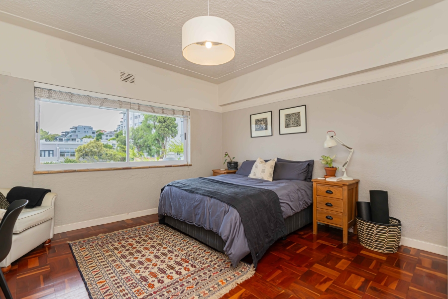 2 Bedroom Property for Sale in Sea Point Western Cape